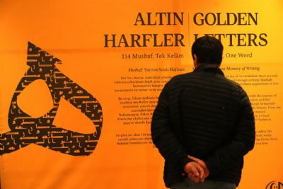 Alt�n Harfler: 114 Mushaf, Tek Kelam Sergisi Taksim Camii K�lt�r Sanat Merkezi�nde Ziyaret�ilerle Bulu�tu