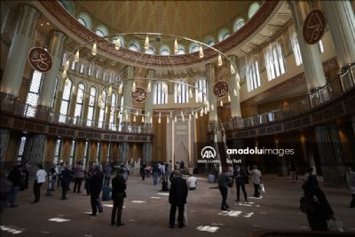 Taksim Camii ibadete a��ld�